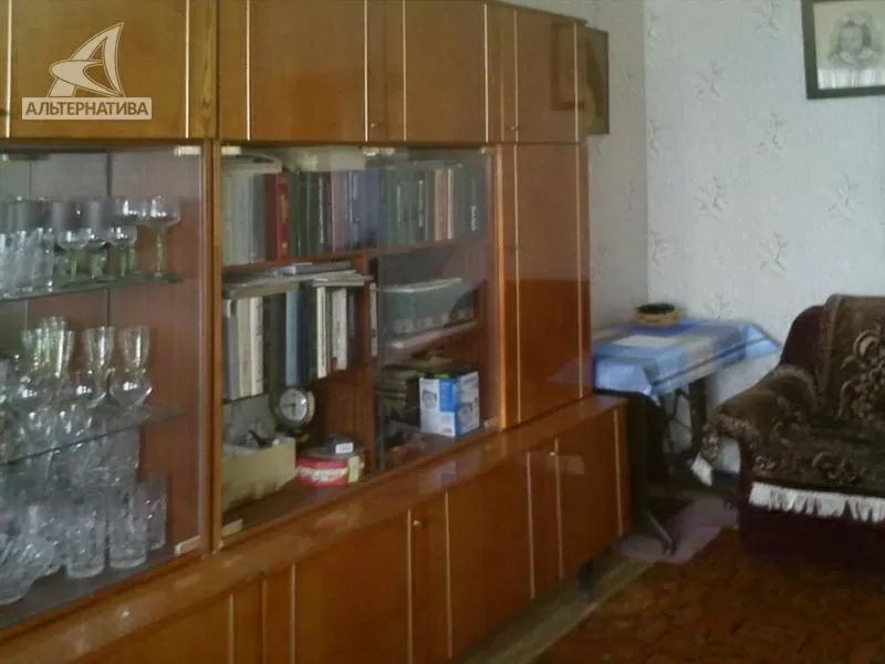 2-комнатная квартира,  г. Кобрин,  ул. Калинина,  1986 г.п. w182022