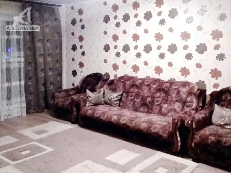3-комнатная квартира,  г. Кобрин,  ул. Дзержинского,  1989 г.п. w183325